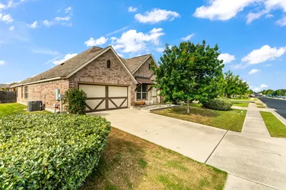 804 Farm House Drive, Hutto, TX 78634 - Photo 2