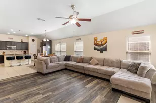 804 Farmhouse Dr, Hutto, TX 78634 - Photo 12