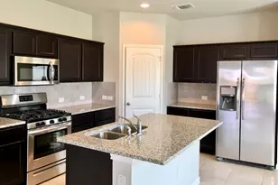 7008 Loretta White Ln, Austin, TX 78744 - Photo 2
