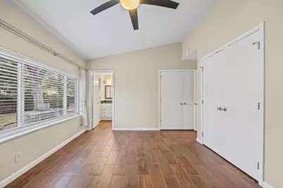 9215 Hunters Trace E, Austin, TX 78758 - Photo 20