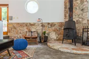 2011 Alameda Dr, Austin, TX 78704 - Photo 4