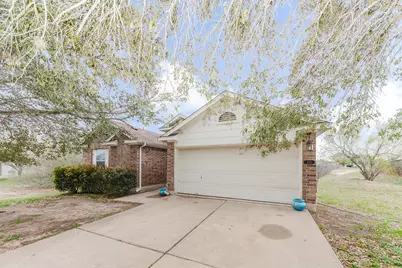 223 Martin Crossing Drive, Cedar Creek, TX 78612 - Photo 4