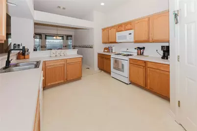 223 Martin Crossing Drive, Cedar Creek, TX 78612 - Photo 14