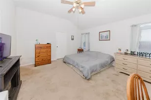 223 Martin Crossing Dr, Cedar Creek, TX 78612 - Photo 24