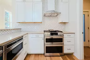 2404 Bruin Dr, Spicewood, TX 78669 - Photo 10