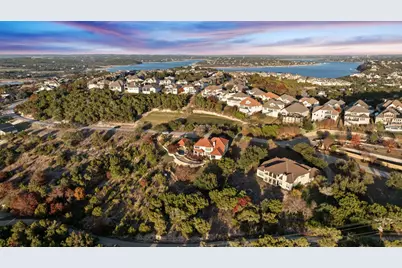 2906 Lakehurst Road, Spicewood, TX 78669 - Photo 34