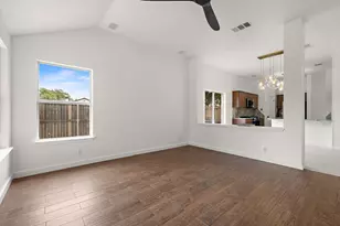 1000 Woodview Dr, Georgetown, TX 78628 - Photo 10
