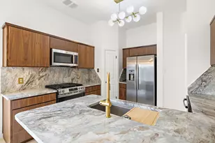 1000 Woodview Dr, Georgetown, TX 78628 - Photo 8