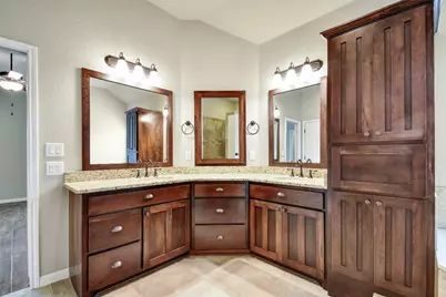 2281 Sungate Drive, New Braunfels, TX 78130 - Photo 24