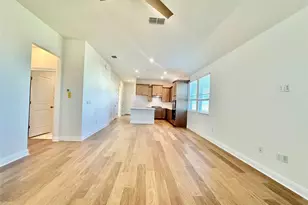 541 Porter Country Pkwy, Buda, TX 78610 - Photo 4