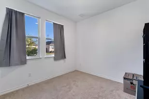 102 Gracie Wy, Hutto, TX 78634 - Photo 14