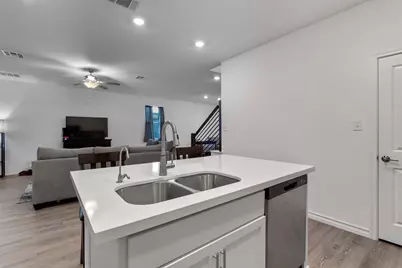 102 Gracie Way, Hutto, TX 78634 - Photo 12