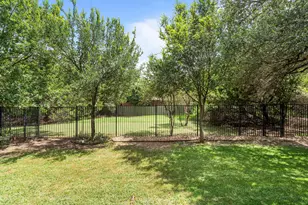 420 Wild Rose Dr, Austin, TX 78737 - Photo 34