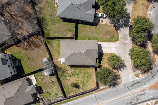 1113 Tudor House Rd, Pflugerville, TX 78660 - Photo 32