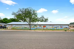 401 E 6th St, Lampasas, TX 76550 - Photo 1