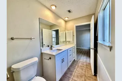 12310 Willow Wild Dr #B, Austin, TX 78758 - Photo 16