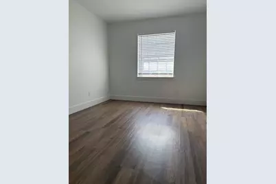307 E 31 Street #105, Austin, TX 78705 - Photo 12