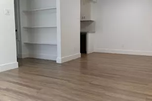 307 E 31st St, Austin, TX 78705 - Photo 8