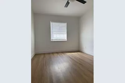 307 E 31 Street #105, Austin, TX 78705 - Photo 14