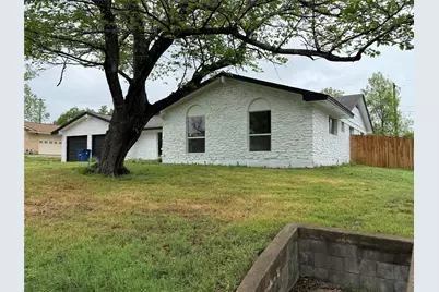 1402 Cardinal Hill Drive, Austin, TX 78758 - Photo 2