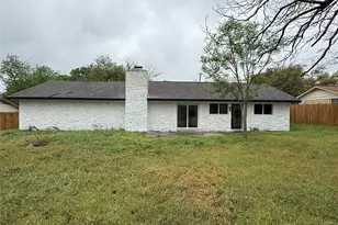 1402 Cardinal Hill Dr, Austin, TX 78758 - Photo 4