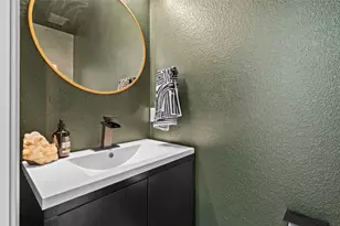 7312 E Ben White Blvd, Austin, TX 78741 - Photo 16