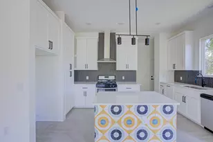 2005 Uphill Ln, Austin, TX 78741 - Photo 8