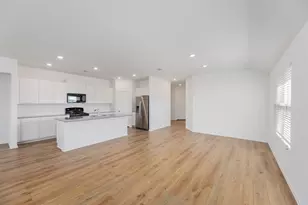 627 Waterway Ave, Hutto, TX 78634 - Photo 10