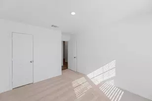 627 Waterway Ave, Hutto, TX 78634 - Photo 24