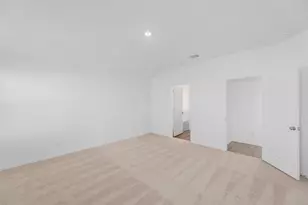 627 Waterway Ave, Hutto, TX 78634 - Photo 16