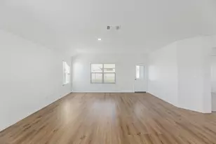 627 Waterway Ave, Hutto, TX 78634 - Photo 8