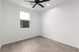 834 Waco St, Kingsland, TX 78639 - Photo 22