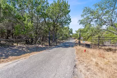 8409 Appaloosa Run, Austin, TX 78737 - Photo 14