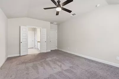 21204 Diamond Cove, Lago Vista, TX 78645 - Photo 10