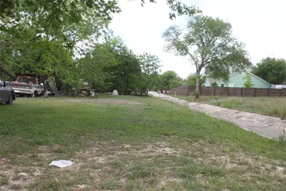801 Tank Street, Lockhart, TX 78644 - Photo 1