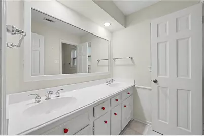 407 S Rivershire Drive, Conroe, TX 77304 - Photo 10