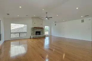 103 Crescent Bluff, Lakeway, TX 78734 - Photo 8