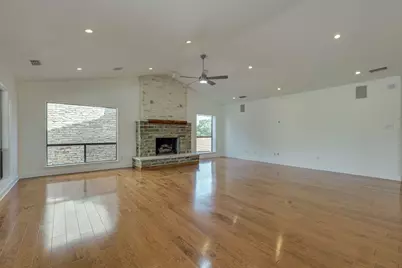 103 Crescent Bluff, Lakeway, TX 78734 - Photo 8