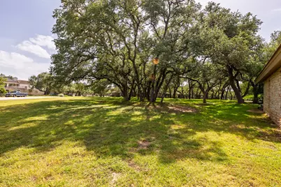 103 Crescent Bluff, Lakeway, TX 78734 - Photo 28
