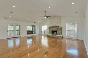 103 Crescent Bluff, Lakeway, TX 78734 - Photo 10