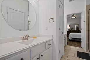 5912 Corrine Ln, Austin, TX 78747 - Photo 16