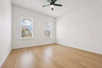 8204 Orizzonte Street, Austin, TX 78744 - Photo 6