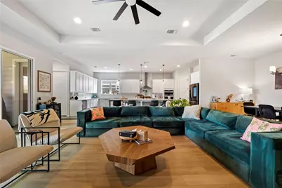 8204 Orizzonte Street, Austin, TX 78744 - Photo 8