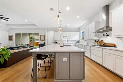 8204 Orizzonte Street, Austin, TX 78744 - Photo 18