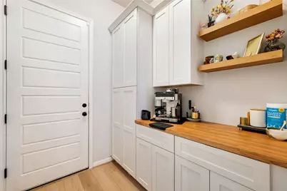 8204 Orizzonte Street, Austin, TX 78744 - Photo 26