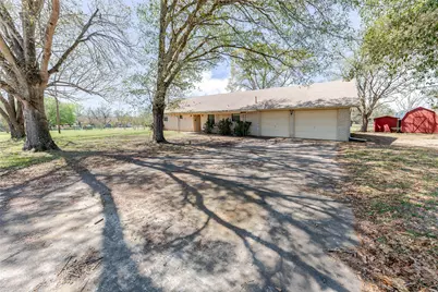 182 Norma Jean Boulevard, Smithville, TX 78957 - Photo 4