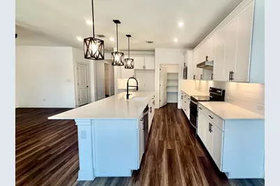 125 Slenderleaf Drive, Marble Falls, TX 78654 - Photo 6