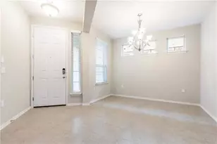 9529 Hunter Ln, Austin, TX 78748 - Photo 8