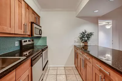 7685 Northcross Drive #323, Austin, TX 78757 - Photo 8