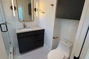 1800 Crown Dr, Austin, TX 78745 - Photo 16